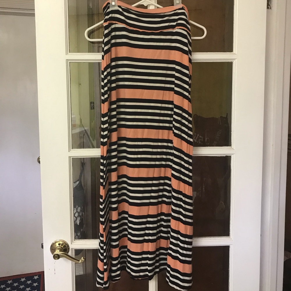 Stripped skirt